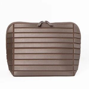 Parallelle The Medium Bronze Traveller - Brand New